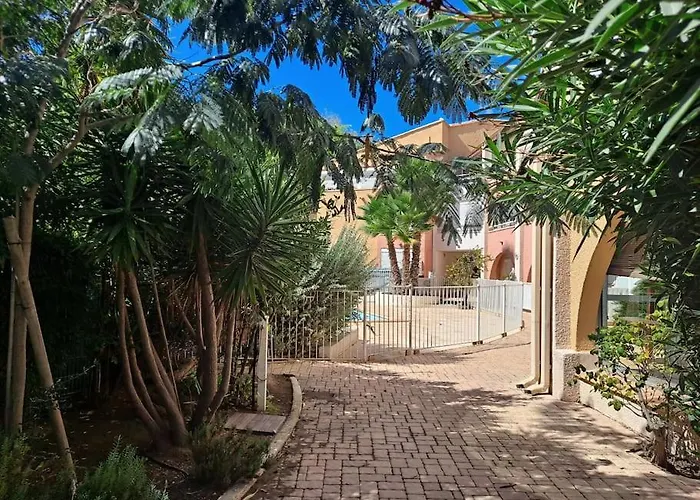 Appartement Le Florid Cap D\'Agde, T2 , 4 Pers, 200M Plage, Terrasse