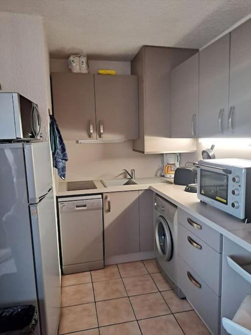 Le Florid Cap D'agde, T2 , 4 Pers, 200m Plage, Terrasse *